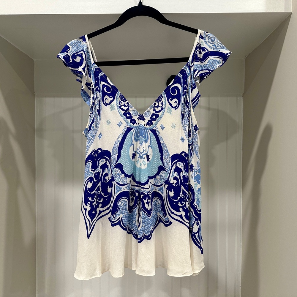 Anthropologie Maeve NWT Sleeveless Blue and White Printed Top, Size 8